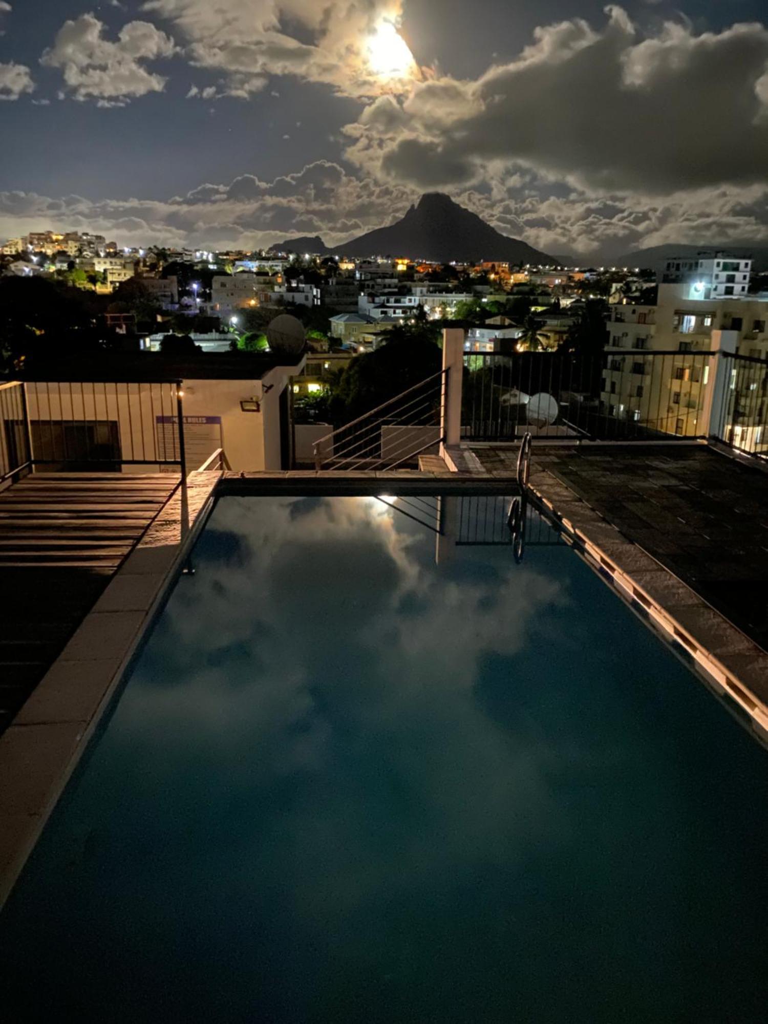 Seaview Terrace Appartement No 16 Flic en Flac Exterior photo